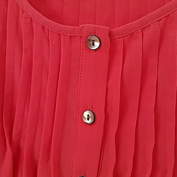 Orange/Red buttondown 100% polyester tank top - Picture 4 of 7